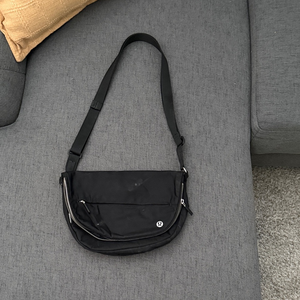 lululemon athletica Black Nylon Crossbody Messenger Bag